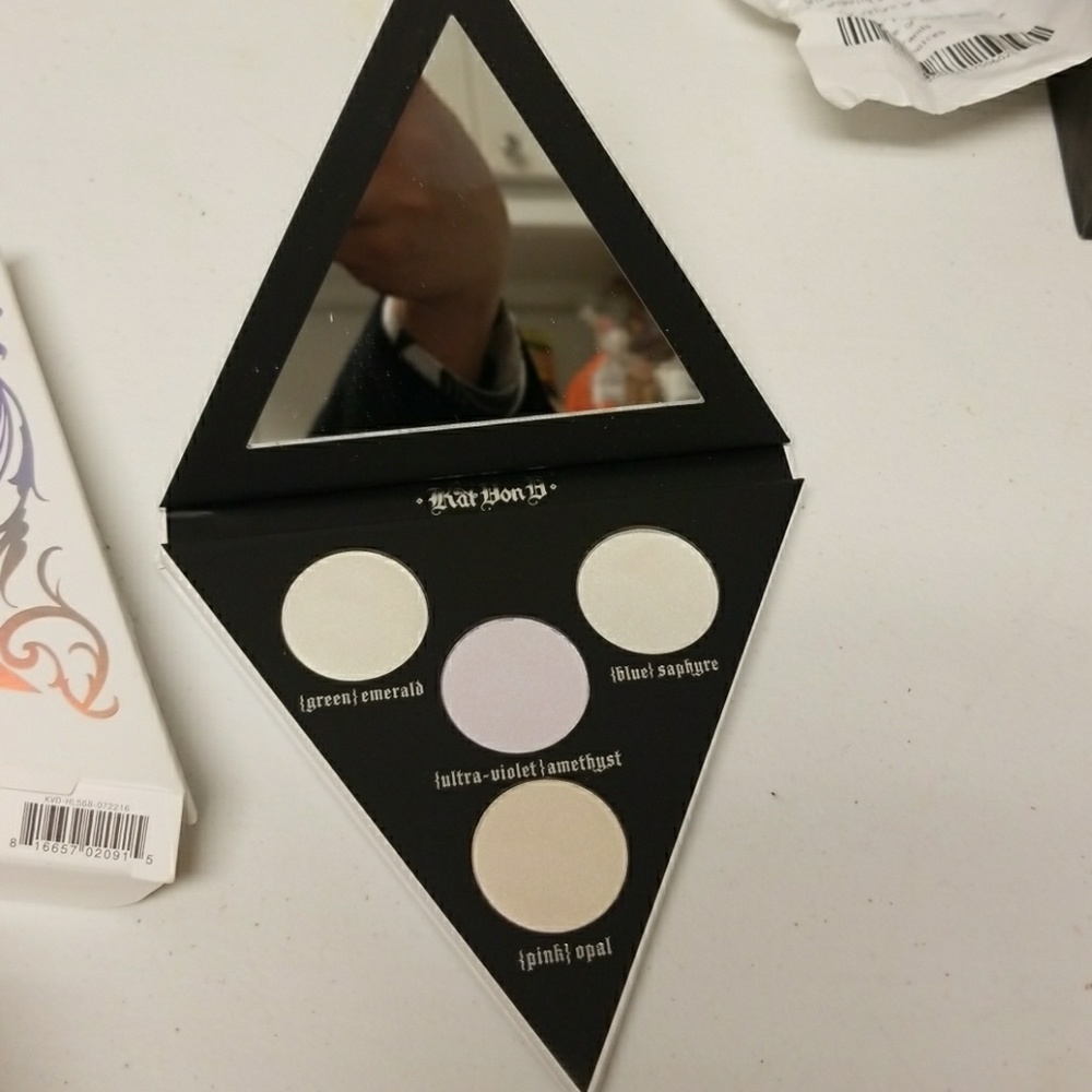 Alchemist Holographic Palette - Picture 2 of 2